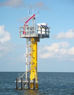 <p><strong>SF Fig. 6.16.</strong> A modern Sentinel tidal monitoring station operated by the US National Oceanic and Atmospheric Administration (NOAA) in the Gulf of Mexico</p>
