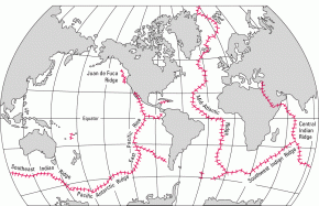 <p><strong>Fig. 7.22.</strong> World map of mid-ocean ridges</p>
