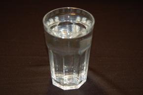 <p><strong>Fig. 1.5 </strong>(<strong>A</strong>) Water in a liquid state.</p>