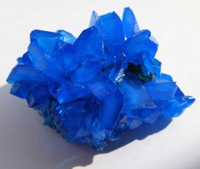 <p><strong>Fig. 2.26.</strong> (<strong>A</strong>) copper sulfate salt crystals</p>
