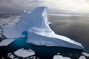 Iceberg in Scotia Sea (Credit: Frank Roedel, Alfred Wegener Institute)