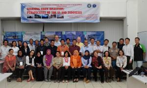 "Learning from Disasters: Perspectives from the U.S. and Indonesia" participants.