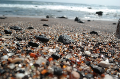 <p>Fig. 1. A sideways glance along the surface of the beach reveals an array of colors amongst the grains.</p>