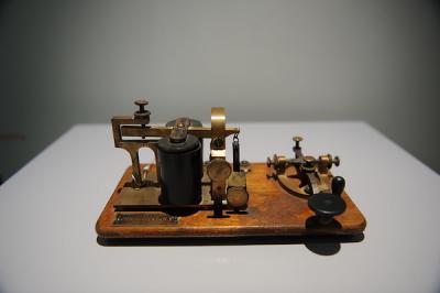 <p>Fig. 3. This telegraph key and sounder, patented in 1901, was a more advanced version of the one designed by Samual Morse in 1844.&nbsp;</p>