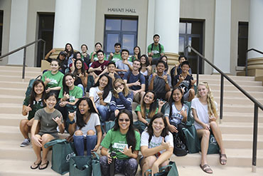 Scholar to Scholar Day, outside of Hawaii Hall