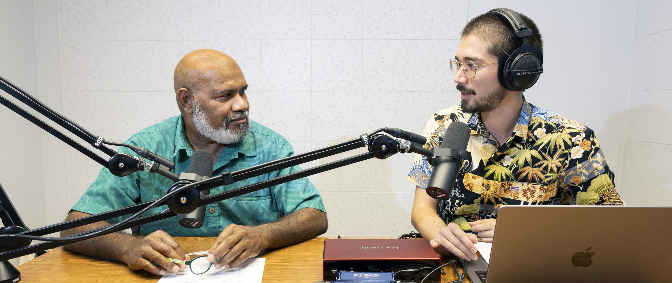 Recording "Oceania Currents", a podcast by the Center for Pacific Islands Studies