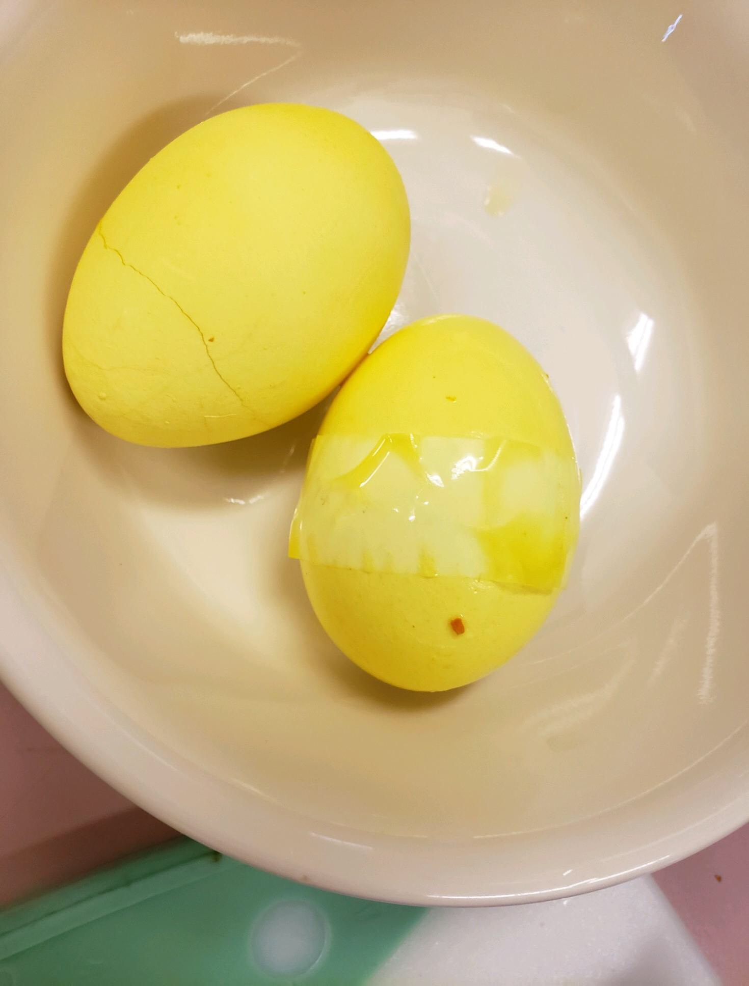 Eggs dyed with turmeric