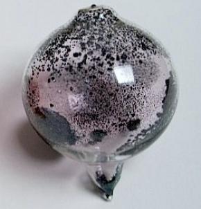 <p><strong>Fig. 2.15.</strong> (<strong>D</strong>) Iodine (I<sub>2</sub>, dark purple solid and gas)</p>
