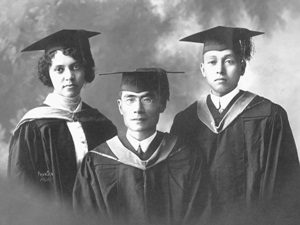 1915 graduating class photo showing Alice Augusta Ball, Yakichi Kutsunai, and Tomoso Imai