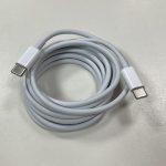 picture of a USB-C to USB-C cable