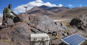 Jonathan Weiss while monitoring GPS-Ground Motion sensors in the Andean Highlands. Credit: J. Weiss.