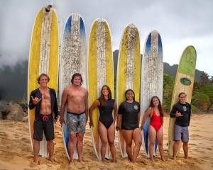 (L-R) Ian ‘Akahi Masterson, Dorian Ashmore, Talita Stiles, Kelly Hussey, Shona Ortiz, Ben Zahniser