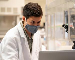 Grad student Daniel Woo of CTAHR's Dept. of Human Nutrition, Food and Animal Sciences (HNFAS) 