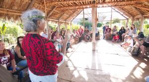 Paglinawan teaches her Nohana Hawaiʻi class at UH West Oʻahu