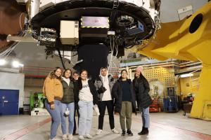 A Hua He Inoa haumāna visit CFHT on Maunakea. 