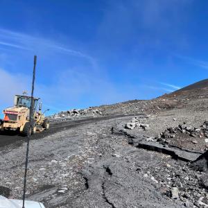 CMS crews tackle road repairs on Maunakea with specialized equipment.