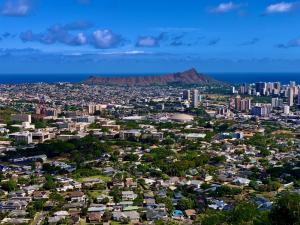 View of Waikiki with Diamond Head in the distance. Photo: Hawai'i Sea Grant
