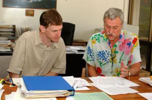Dr. Kudritzki (right) working with one of his collaborators, Dr. Fabio Bresolin.