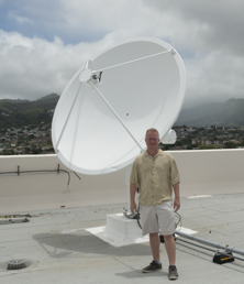 Roy Huff with the communication system. Credit: S. Businger (SOEST)