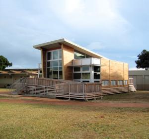 Frog research platform at Ilima Intermediate School. Credit: HNEI, UH SOEST.