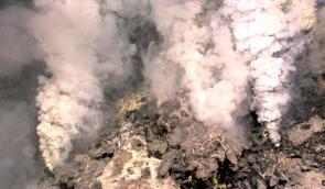 <p>Fig. 2.&nbsp;Hydrothermal vents on the Kawio Barat volcano.</p><br />

