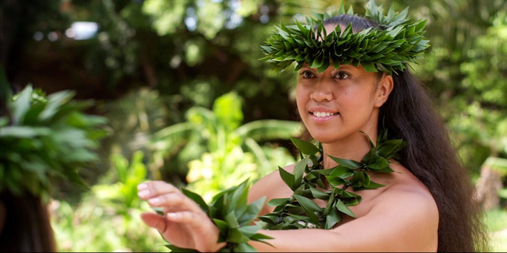 hula-dancer | University of Hawaiʻi at Mānoa